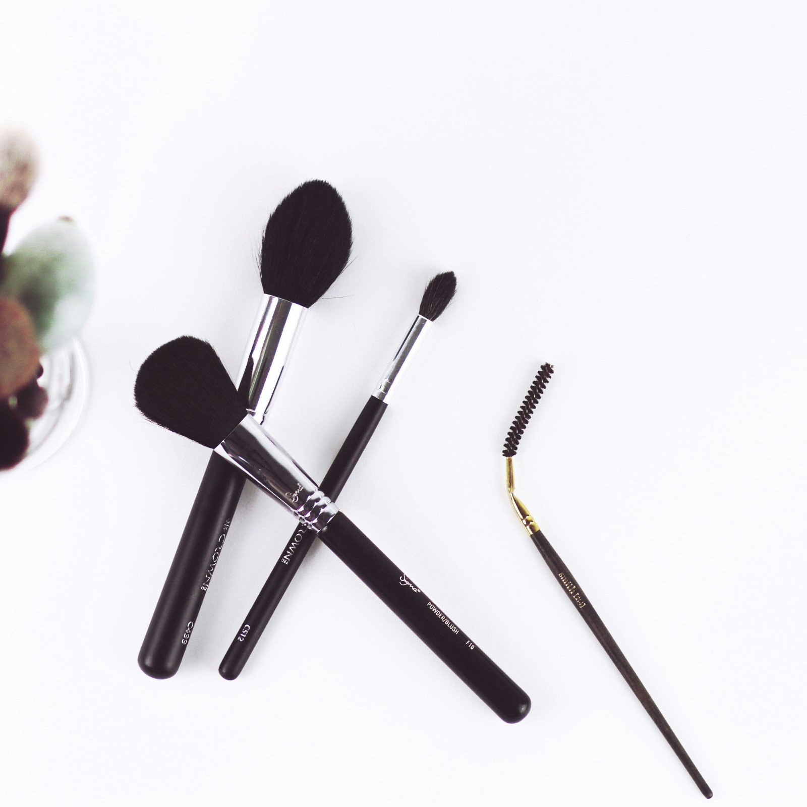 4 in 1 Makeup Brushes