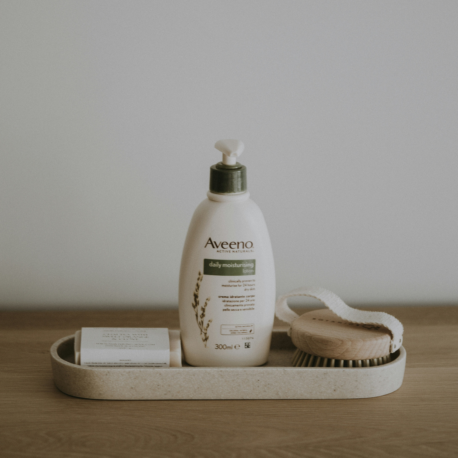Aveeno Daily Moisturizer